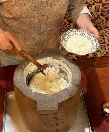 Mimar Sinan'ın memleketinden çıkarılan dorak taşı yoğurda lezzet veriyor