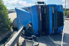 Pendik'te beton mikseri devrildi Yaralı şoför olay yerinden kaçtı