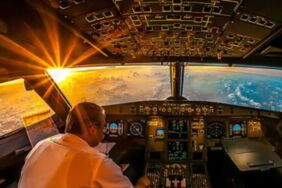 Pilot, düşük yapan yolcu için zamanla yarıştı