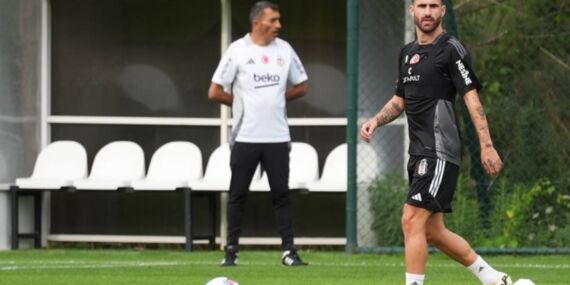 Portekizli yıldız Rafa Silva, siyah-beyazlı ekibin kampında basın mensuplarına açıklamalarda bulundu.