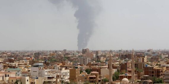 Sudan’ın Faşir şehrinde düzenlenen bombardımanda 12 kişi öldü