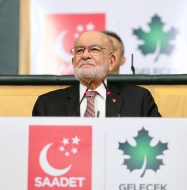 Saadet Partisi Başkanı Temel Karamollaoğlu'nun annesi vefat etti