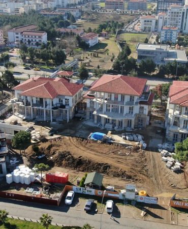 Samsun'da 5 kez iptal edilen 'Kitap Kafe'nin yanındaki kaçak yapı hakkında yeni gelişme