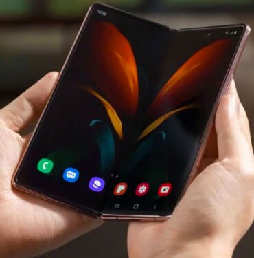 Samsung ve Louis Vuitton'dan büyük ortaklık Ultra lüks bir telefon mu geliyo