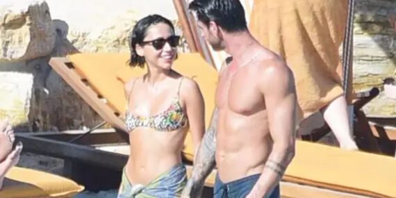 Serkay Tütüncü’den Zeynep Bastık’a romantik kutlama!