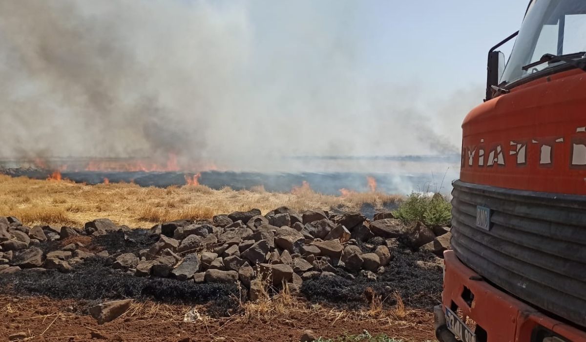 Şırnak'ta anız yangını 7 saatte söndürüldü