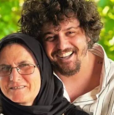 Sosyal medya fenomeni Marul Kafa'nın annesi vefat etti! Acı haberi böyle duyurdu