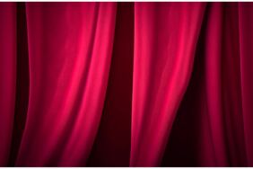 TİYATRO PERDESİ
