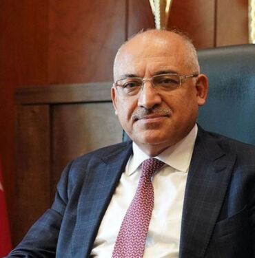 Türkiye Futbol Federasyonu( TFF) Başkan adayı Mehmet Büyükekşi kimdir Mehmet Büyükekşi nereli, kaç yaşında