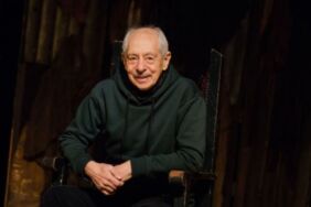 Usta sanatçı Genco Erkal hayatını kaybetti