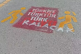 Van'da Kürtçe yaya geçidi yazısına tepki 'Türkiye Türk'tür, Türk kalacak'