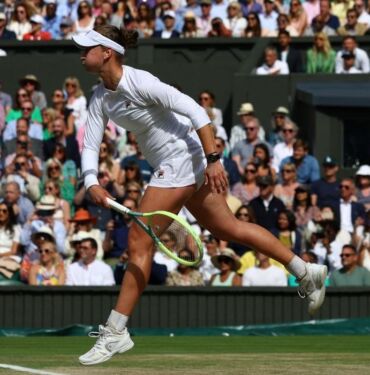Wimbledon tek kadınlarda şampiyon Barbora Krejcikova