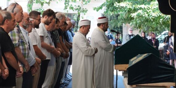 Yazar ve şair Afşar Timuçin son yolculuğuna uğurlandı