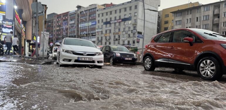 Yurdun kuzeydoğu kesimlerinde kuvvetli sağanak bekleniyor