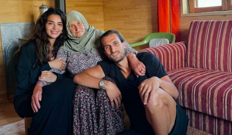 Yusuf Yazıcı ve Melisa Aslı Pamuk çiftinden Trabzon'a aile ziyareti