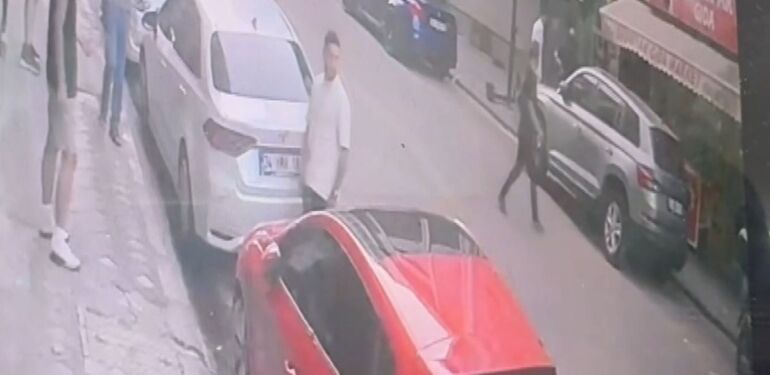 Zeytinburnu’nda çocukluk arkadaşı tarafından öldürüldü