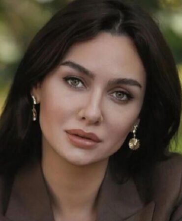 birce akalay