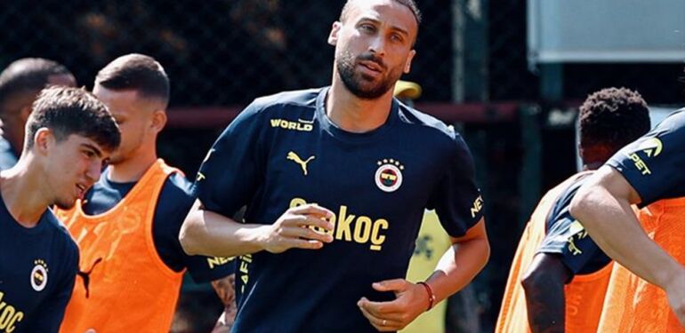 Fenerbahçeli golcüden üzen haber!