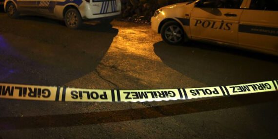 Boşanma aşamasında olduğu kadını durakta vurdu
