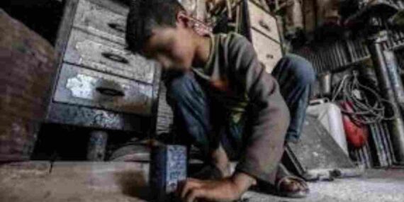 Çocuk işçiliği bir toplumun vicdan sorunu!