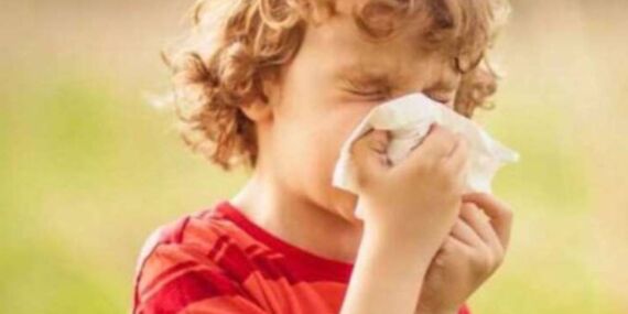 Çocuklarda bahar alerjisine dikkat: ‘Ardı ardına hapşırık nöbetleri görülebilir’