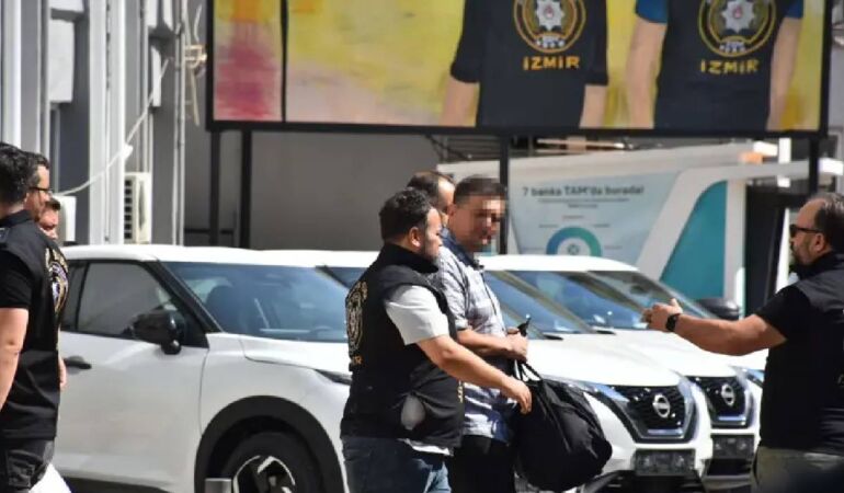 İzmir’in Konak ilçesinde elektrik akıma kapılan 2 kişinin ölümüne ilişkin 14 şüpheli hakkında tutuklama kararı