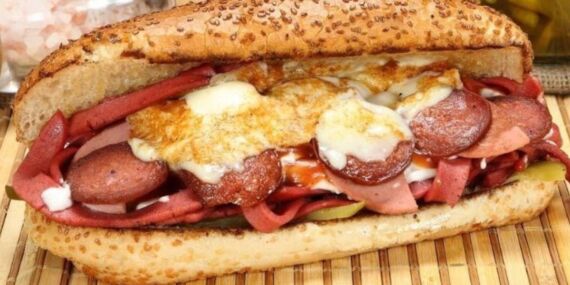 İzmir’in meşhur lezzeti sofralarınıza çok yakışacak: Kumru tarifi…