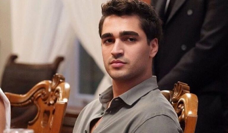 Bodrum’da tatil yapmışlardı: Mert Ramazan Demir’in aşkı kısa sürdü!