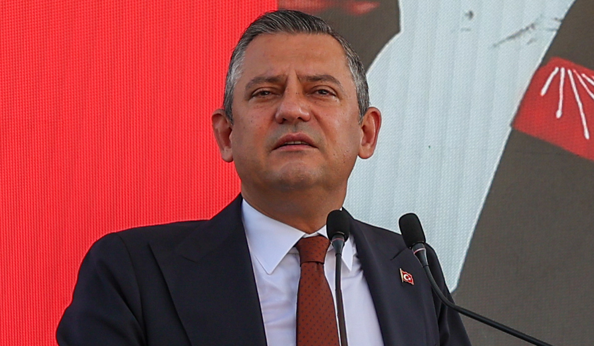 özgür özel