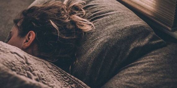 Yatak başındaki su sandığınız kadar masum olmayabilir