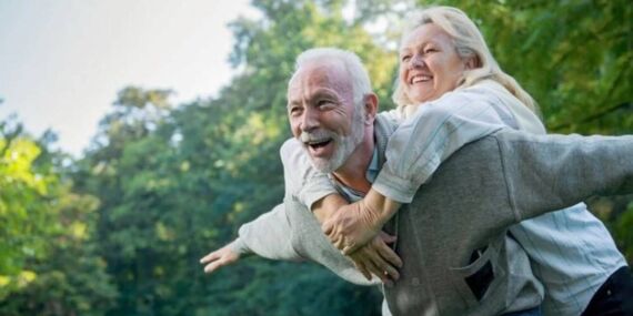 ABD’li Doktorlar Tarafından Açıklanan Şok Edici Gerçek: Bu Beslenme Tarzı Kadınlarda 10, Erkeklerde 13 Yıl Ömür Uzatıyor