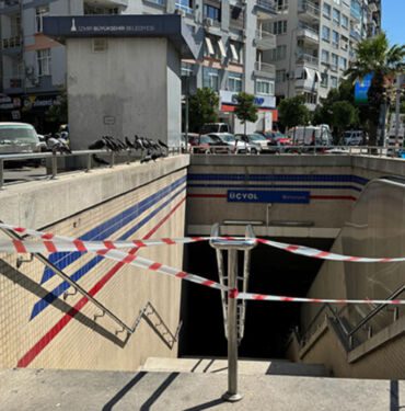 yürüyen merdivenin ters yönde hareket etmesi sonucu 9 kişi yaralandı