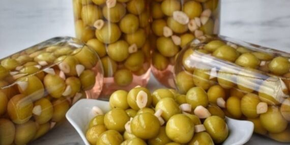 100 yıllık gelenek: Erik turşusu tarifi