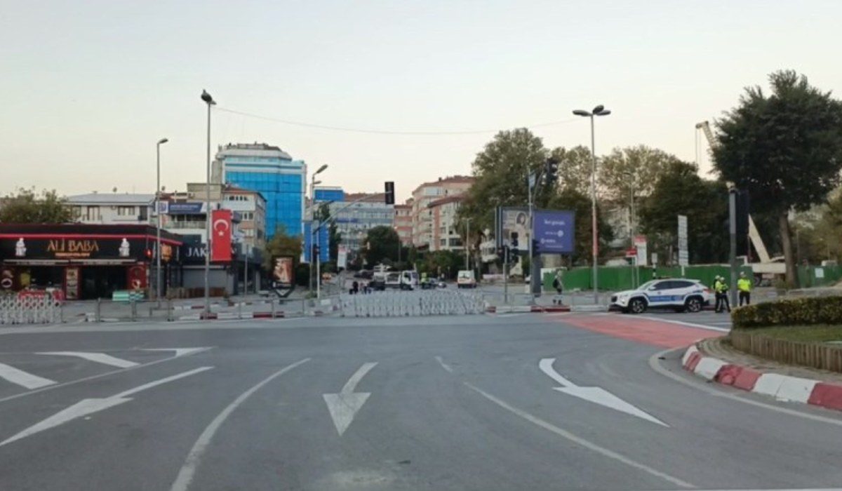 30 Ağustos Zafer Bayramı kutlamaları nedeniyle İstanbul'da bazı yollar trafiğe kapatıldı