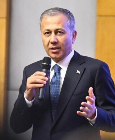 700 bini aşkın Suriyeli göründüğü yerde yok!