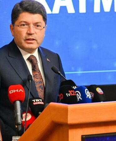 Adalet Bakanı Yılmaz Tunç, CHP'li Tucay Özkan hakkında soruşturma başlatıldığını duyurdu