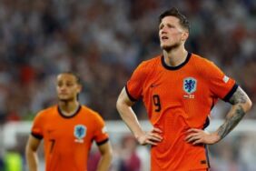 Adı Trabzonspor ile anılan Weghorst için ayrılık açıklaması