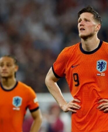 Adı Trabzonspor ile anılan Weghorst için ayrılık açıklaması