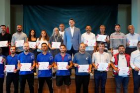 Ataşehir Belediyesi, semt için özveri gösteren personele teşekkür etti