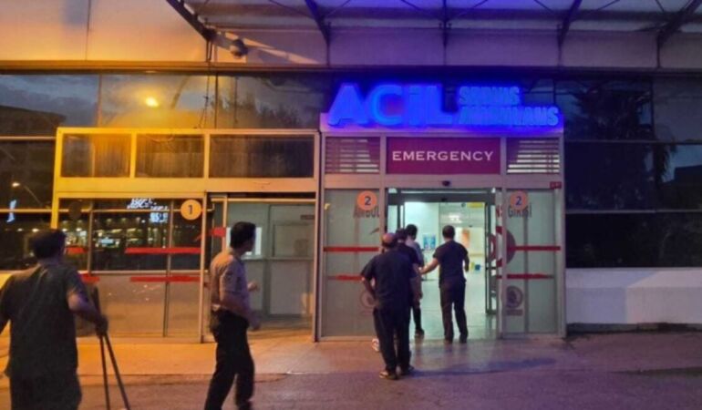 Bahçelievler Devlet Hastanesi'ne silahlı saldırı 1'i polis, 1'i jandarma, 5 yaralı!
