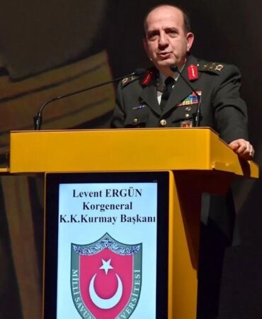 Balyoz mağduru komutan YAŞ kararıyla terfi aldı!