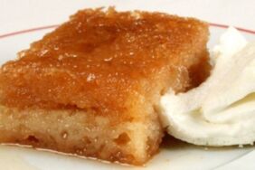 Bayat ekmeklerinizi nefis bir lezzete dönüştürün! Ekonomik ekmek tatlısı tarifi