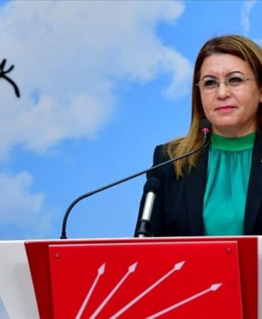 CHP'li Gülizar Biçer Karaca 'Mülakatların kaldırılması bir namus borcudur'