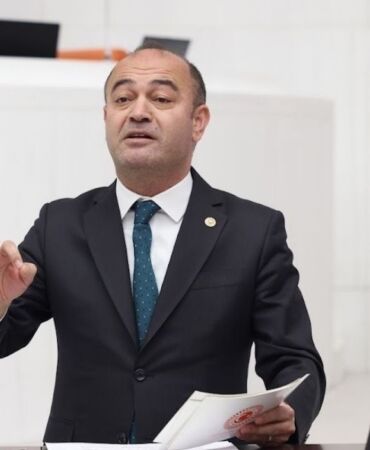 CHP'li Özgür Karabat 'Enflasyon muhasebesinde plansızlığın bedelini mali müşavirler ödememeli'