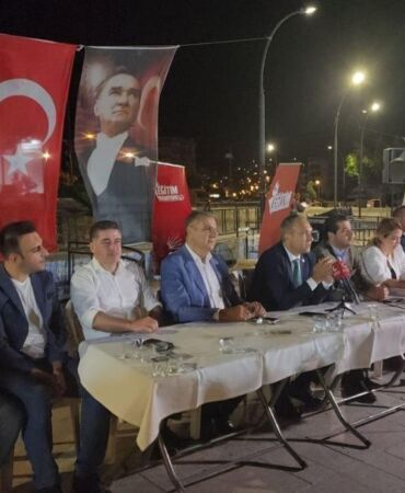 CHP'li Servet Mullaoğlu 'Eğitime düşman bir iktidar var'