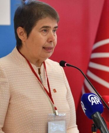 CHP'li Zeliha Aksaz Şahbaz 'Şov amaçlı açılan hastaneler, hasta ve çalışan güvenliğini tehdit eder duruma gelmiştir'