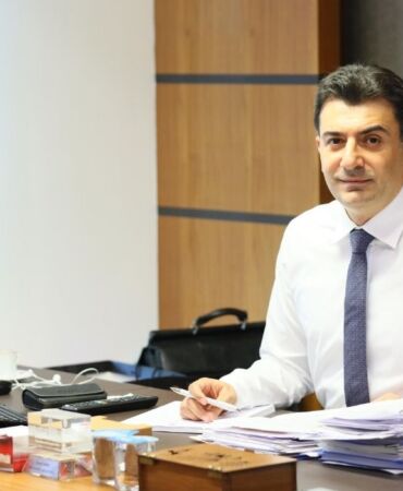 CHP'li Zeynel Emre'den erişim engellerine tepki 'Çocuklar tarikatlar tarafından istismar edilirken o koruma içgüdüsü neredeydi'