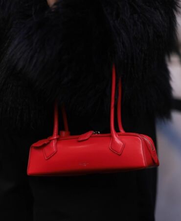 Çanta trendlerinde yeni bir yönelim_ 'Pencil Case' ve 'Chocolate Bar' tarzı çantalar