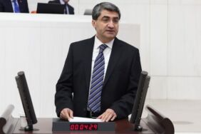 DEVA Parti'li Ekmen'den, Zehra Kınık'ın yargılanma sürecine tepki 'Sadece vergiden değil, yargıdan da kaçınmayı biliyorlar'