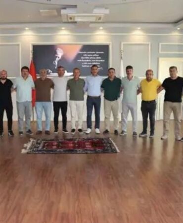 Döşemealtı Belediye Başkanı Menderes Dal'ın makamı haczedildi